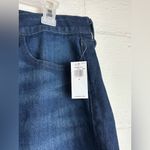 Old Navy NWT  Woman’s Plus Size Hi-Rise WOW Denim Chic Casual Jean Shorts Size 14 Photo 1