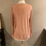 easel  Long Sleeve Distressed Top Dusty Pink Size Large Photo 1