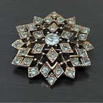 Vintage Unsigned Starburst Snowflake Rhinestones Brooch Photo 3