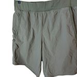 Columbia  Women's Sz Medium Leslie Falls Long Shorts in Stone Green Photo 5