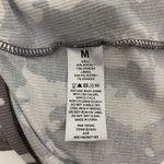 Crane‎ Crop Top Medium Gray Camo Sports Bra Built In Activewear Photo 4