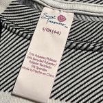 secret treasures  small (4-6) women’s easy fit super soft knit checker board top Photo 1