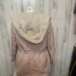 Pink sweater Photo 5