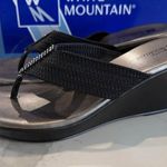 White Mountain Wedge Thong Sandals Women’s 8M Black/Silver Sequins/Rhinestones Photo 2