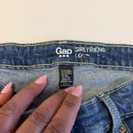 Gap Girlfriend Denim Cropped Jeans Medium Wash Blue Denim Slim Fit Women Size 2R Photo 8