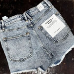 Pistola NWTs Good American Jean Bombshell Shorts Size 2/26 Photo 3