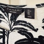 Tahari  Womens L 100% Linen Tropical Top Black White Leaf Print Shirt Photo 1