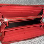 Gucci Vibrant Coral Leather Zippy Wallet Photo 8