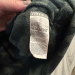 Old Navy  Women’s Camo Funnel Neck Cropped Hoodie size XL Photo 6