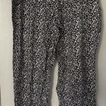 Victoria's Secret  Women's Black And White Leopard Print Pajama Pants, Large Photo 0