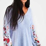 American Eagle Outfitters Embroidered Floral Sweater Blue Size XS Photo 0