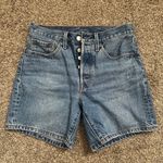 Levi's Levi’s 501® MID THIGH Medium Wash WOMEN'S SHORTS Photo 1