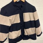 Blazer love this vintage short blazer!photos for measurements!It’s so nice soft. Size M Photo 2