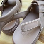 Blowfish Malibu sandals, size 6.5, cream color Tan Photo 3
