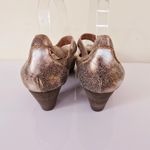 Taos Stunner Women's Mary Jane Heels Antique Gold Leather Cap Toe Laser Cut 9.5 Photo 7