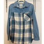 American Eagle NWOT Mix Denim Plaid Contrast Button Shirt Blue & Cream Size XS Photo 3