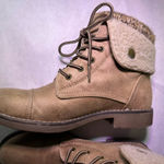 Cliffs by WHITE MOUNTAIN Tan Moto Boots with Cream Cuff Size 6.5 Photo 6