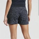 Athleta  Trekkie‎ North Printed Short Size 18 Photo 1