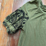 cupio Women's Green & Black Paisley Embroidered Short Sleeve Tee Medium Photo 1