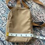 NWT SUGU Milan New York Los Angeles Sling Tan Crossbody Bag Unisex Chest Bag Photo 7