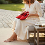 Blondo Women's Red Flats . New Photo 0