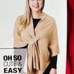 Katie Knit Solid Keyhole Wrap one size Red Photo 0