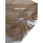 Under Armour  capri athletic Pants size Medium Photo 5