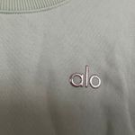 Alo Yoga Cropped Accolade Crewneck Spearmint S Photo 5