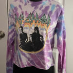 Retro‎ Womens Size Medium Spell Out Cropped Def Leppard Band Long Sleeve T Photo 0