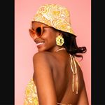 Dazey LA  Dazey Daisy Floral Graphic Print Bucket Hat Photo 2