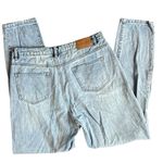 Missguided  Riot High Rise Mom Jeans Photo 6