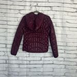 Steve Madden Quilted Puffer Jacket Women’s S Burgundy Hooded Zip Coat Gold Trim Photo 10
