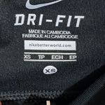 Nike DryFit Cropped Leggings. Black. Size XS Photo 3