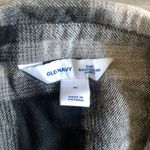 Old Navy  black and white flannel Photo 2