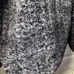 The Southern Shirt Company Black And White Sherpa Photo 2