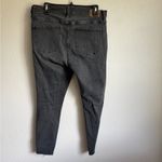 Madewell 9” High Rise Skinny Black Distressed Knee Raw Hem Womens 34 Stretch Photo 4