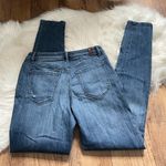 Vera Wang SIMPLY VERA  | Mid-Rise Skinny Jeans Photo 5