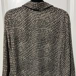 Josephine Chaus  Black and Cream Patterned Top size 8 Photo 3