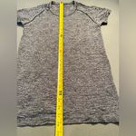 Lululemon  Short Sleeve Workout‎ Tee Shirt, Crew Neck, Size 10 Photo 4