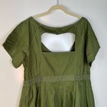 Eshakti  Custom Plus Size Green Cotton Midi Dress Photo 2