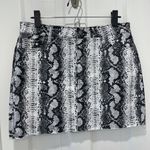 Tinseltown NWOT  snake print mini skirt Photo 2