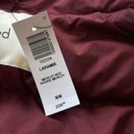 Aritzia Wilfred Laramie The Chalet Puffer Vest Goose Down Merlot Red Medium NWT Photo 9