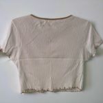 “Reina” Beige Short Sleeve Lettuce Photo 2
