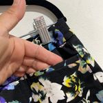 Coldwater Creek  shorts sz 6 Bermuda pockets floral‎ Photo 2