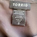 Torrid Top Shirt Women Size 2 2X Grey Feather Chiffon Blouse Short Sleeve Career Photo 6