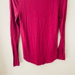 Old Navy  V-Neck Long Sleeve Top Maroon Sz Small Photo 5