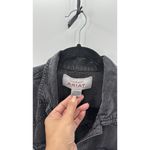 Ariat black gray lightweight shacket with Aztec native indigenous accent buttons Photo 2