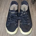 Keen  Elsa III Canvas Shoes Size 6.5 Photo 0