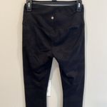 Yogalicious  Black Camo Leggings Size Small EUC Photo 3