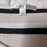 Cyrus  Woman’s Striped Short Sleeve Shark Bite Shirt size Large Photo 2